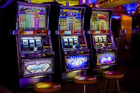 Antarmuka permainan Red Tiger di platform cuancash88 dengan tampilan slot modern